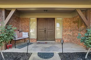 8709 Granite Ct, Fort Worth, TX 76179 - Photo 6