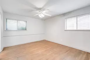 10039 Shadyview Dr, Dallas, TX 75238 - Photo 8