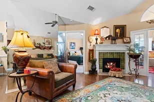 821 Cara Ln, Arlington, TX 76012 - Photo 8