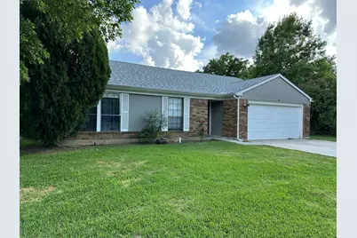 927 S Riverside Drive, Grapevine, TX 76051 - Photo 2