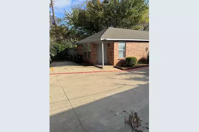 521 Oakwood Lane, Arlington, TX 76012 - Photo 2