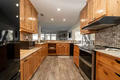 1221 Sleepy Water Court, Granbury, TX 76048 - Photo 10