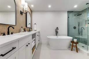 9406 Arborhill Dr, Dallas, TX 75243 - Photo 16