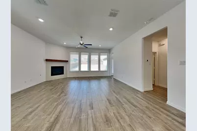 1812 Roadrunner Drive, Little Elm, TX 75068 - Photo 2