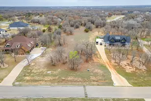 720 S Sugartree Dr, Lipan, TX 76462 - Photo 1