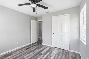 6129 Singing Hills Dr, Dallas, TX 75241 - Photo 18