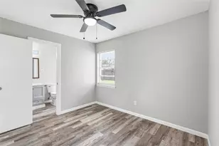 6129 Singing Hills Dr, Dallas, TX 75241 - Photo 14