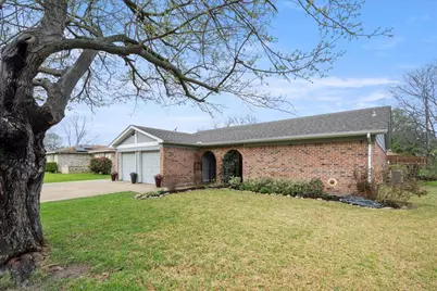 1405 Timberline Drive, Benbrook, TX 76126 - Photo 2