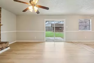 413 Glenhaven Dr, Azle, TX 76020 - Photo 6