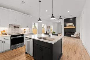 408 Matthew St, Hillsboro, TX 76645 - Photo 2