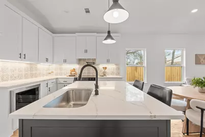 408 Matthew Street, Hillsboro, TX 76645 - Photo 6