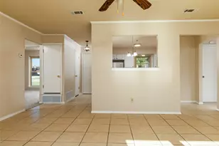 551 Rockledge Dr, Saginaw, TX 76179 - Photo 12