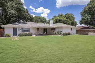 3709 Ashford Ave, Fort Worth, TX 76133 - Photo 2