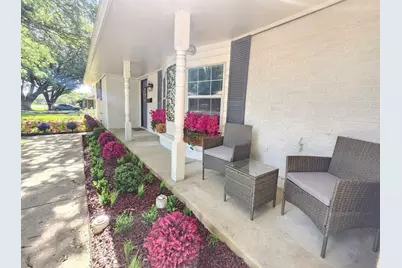 3709 Ashford Avenue, Fort Worth, TX 76133 - Photo 2