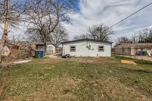 629 N 4th St, Garland, TX 75040 - Photo 24