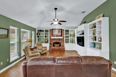 504 Anthony Drive, Euless, TX 76039 - Photo 14