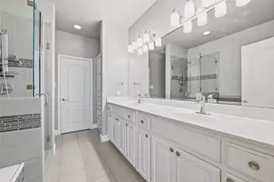 722 E 1st St, Fort Worth, TX 76102 - Photo 16