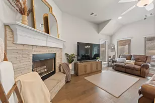 117 St Elias Dr, Burleson, TX 76028 - Photo 10