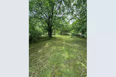 1733 S Lindsay Street, Gainesville, TX 76240 - Photo 2