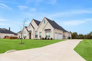 4651 Spg Gdn Rd, Midlothian, TX 76065 - Photo 2