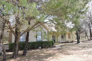 1176 Country Bend Dr, Post Oak Bend, TX 75142 - Photo 2