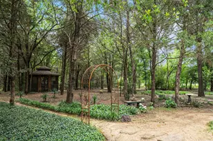 1176 Country Bend Dr, Post Oak Bend, TX 75142 - Photo 32