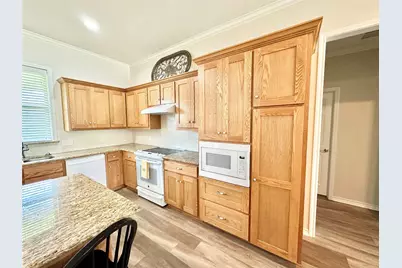 318 E 4th Street, Lindsay, TX 76250 - Photo 10