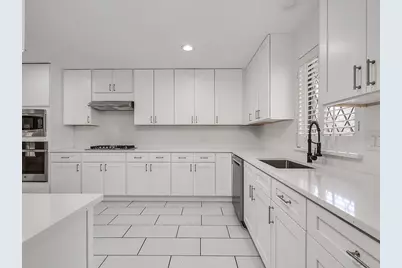 9922 Hickory Crossing, Dallas, TX 75243 - Photo 14