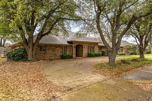 9922 Hickory Crossing, Dallas, TX 75243 - Photo 2