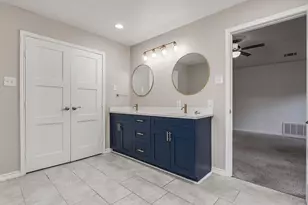 9922 Hickory Crossing, Dallas, TX 75243 - Photo 6