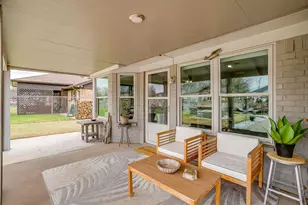 306 Tahiti Dr, Granbury, TX 76048 - Photo 30