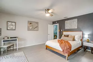 306 Tahiti Dr, Granbury, TX 76048 - Photo 18