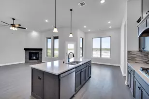 128 Lila Lk Dr, Waxahachie, TX 75165 - Photo 12