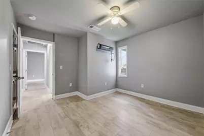 1606 Davis Boulevard, Garland, TX 75042 - Photo 32