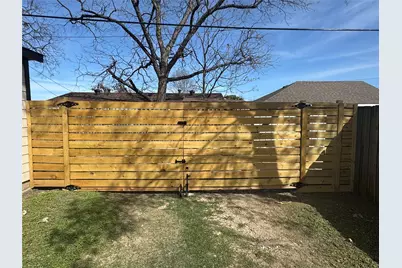 920 S Montreal Avenue, Dallas, TX 75208 - Photo 24