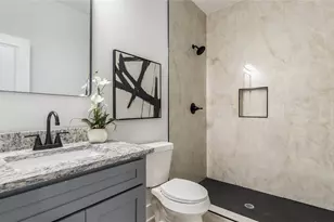 920 S Montreal Ave, Dallas, TX 75208 - Photo 10