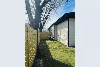 920 S Montreal Avenue, Dallas, TX 75208 - Photo 6