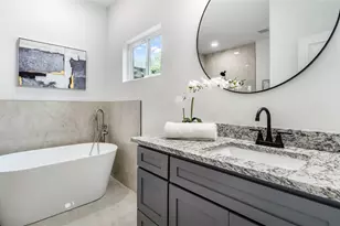 920 S Montreal Ave, Dallas, TX 75208 - Photo 8