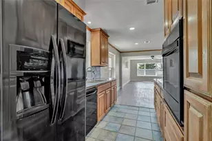 1901 Sandy Ln, Irving, TX 75060 - Photo 12