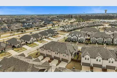 421 Blue Creek Cove, McKinney, TX 75071 - Photo 2