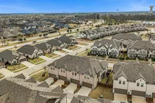 421 Blue Crk Cv, McKinney, TX 75071 - Photo 2