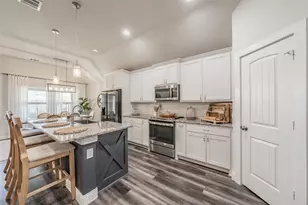 141 Maverick Ln, Pilot Point, TX 76258 - Photo 20