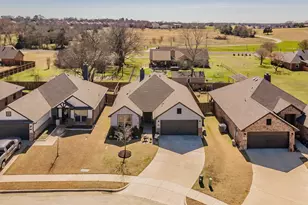 141 Maverick Ln, Pilot Point, TX 76258 - Photo 4