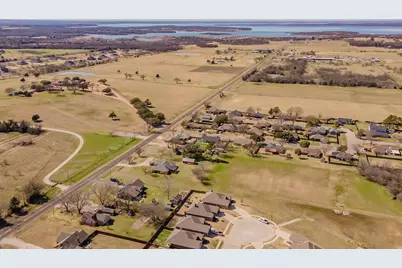 141 Maverick Lane, Pilot Point, TX 76258 - Photo 6