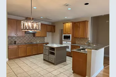 4442 Sharpsburg Drive, Grand Prairie, TX 75052 - Photo 4