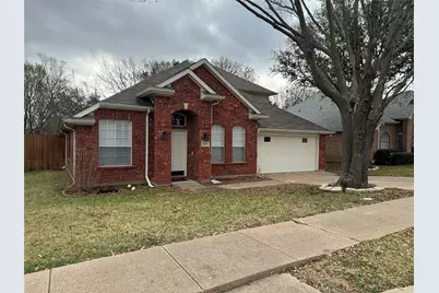 4442 Sharpsburg Drive, Grand Prairie, TX 75052 - Photo 1