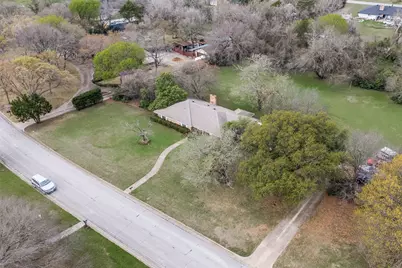 1007 Green Hills Road, Duncanville, TX 75137 - Photo 2