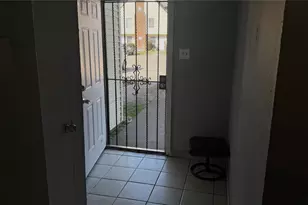 9434 Olde Towne Row, Dallas, TX 75227 - Photo 2