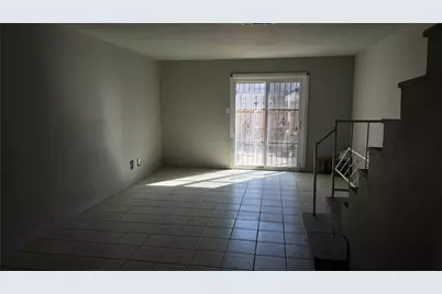 9434 Olde Towne Row, Dallas, TX 75227 - Photo 4