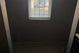 9434 Olde Towne Row, Dallas, TX 75227 - Photo 6